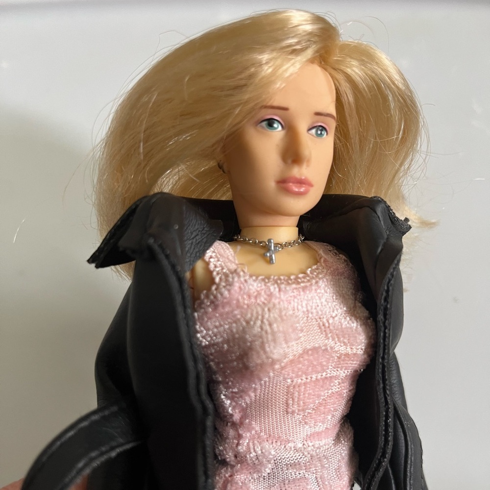 Vintage Sarah Michelle geller Buffy doll - Picture 3 of 3